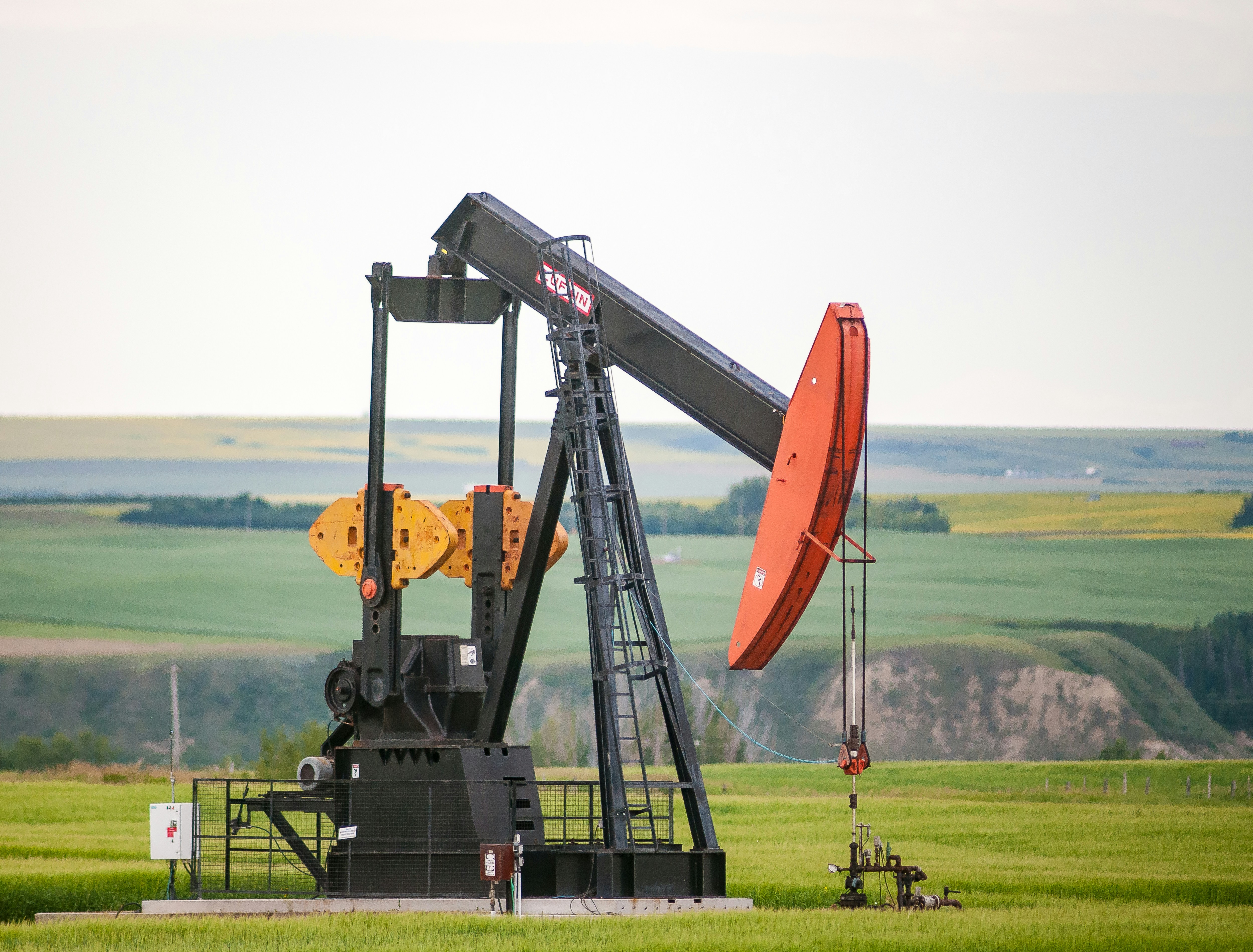Oil pump jack — Digital Energy & Compute